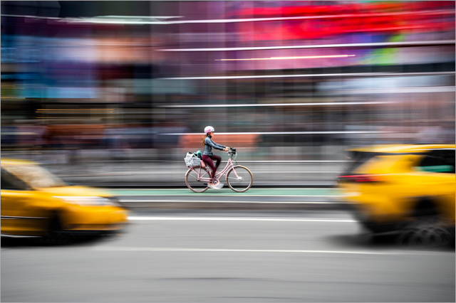 D7749_Manhattan_commute