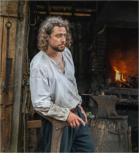D8090_The_Young_Blacksmith