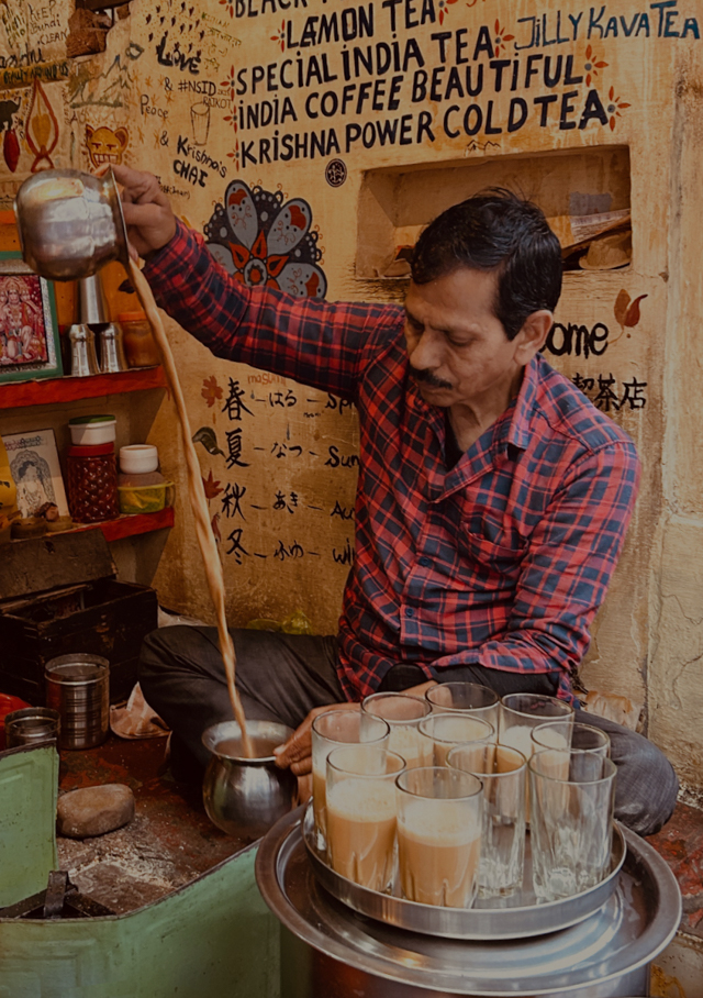 Preparing chai in Bundi 8