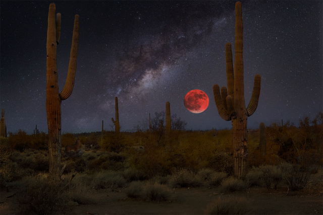 D8490_Blood_Moon_over_Apache_Junction_AZ