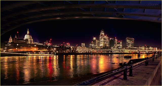 P8014_St__Pauls_vs_The_City